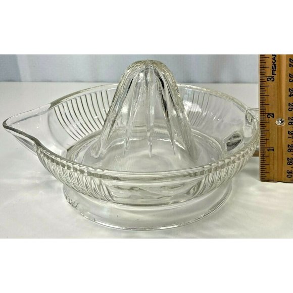 Vintage Clear Glass Hand Juicer Reamer Lip Handle Rib Design Citrus Lemon Lime - Picture 5 of 8